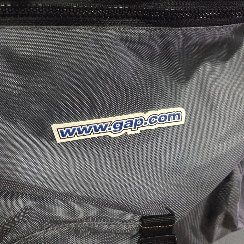 Vintage Gap Summit 99 Sling Bag Grey Nylon One Shoulder Techwear Backpack Y2K